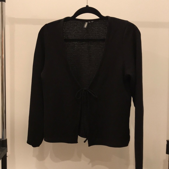 Black Tie-Front Top - Picture 2 of 6